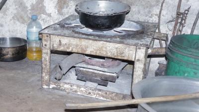 Efficient cooking stoves